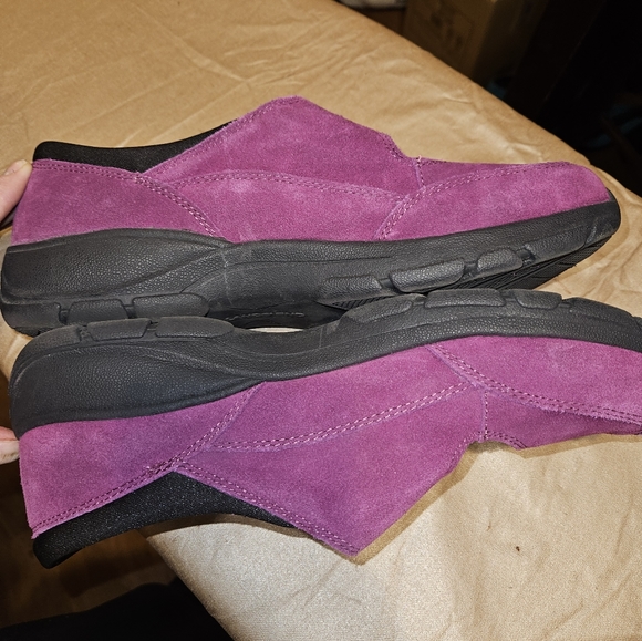 Lands' End Purple All Weather Suede Mary Janes size 11 - Picture 7 of 7